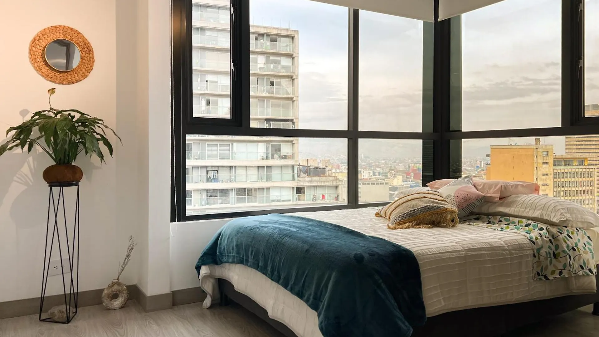 Apto Bogotá 0*,  Colombia